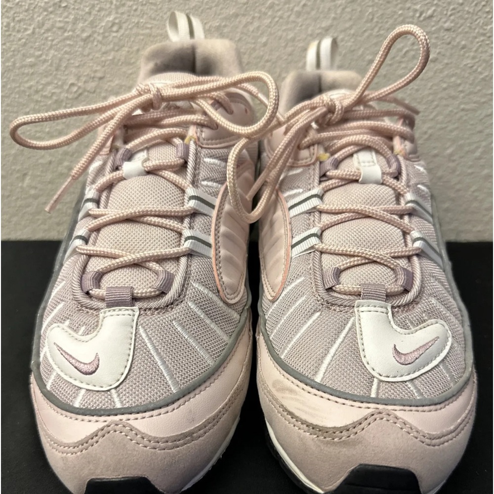 Nike Air Max 98 'Barely Rose' Women's Size 10 AH6799-600 Elemental Rose
